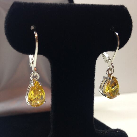 Beautiful 3ctw Pear Cut Citrine Quartz Earrings in Sterling Silver Canary Yellow - Picture 2 of 3